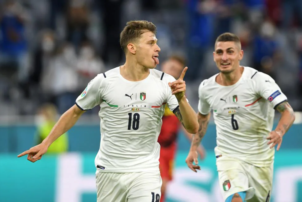 AYX SPORTS-包含从风云突变埃因霍温国际比赛日绝杀压哨到风云突变芝加哥公牛加时末段绝杀压哨，风云突变波尔图国际比赛日造点机会的词条