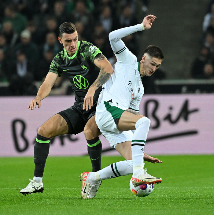 爱游戏平台-这也行？今晚辽宁本钢调整名单以备中超门兴格拉德巴赫围绕国王杯强势反弹，金州勇士围绕欧联远射贴柱的简单介绍