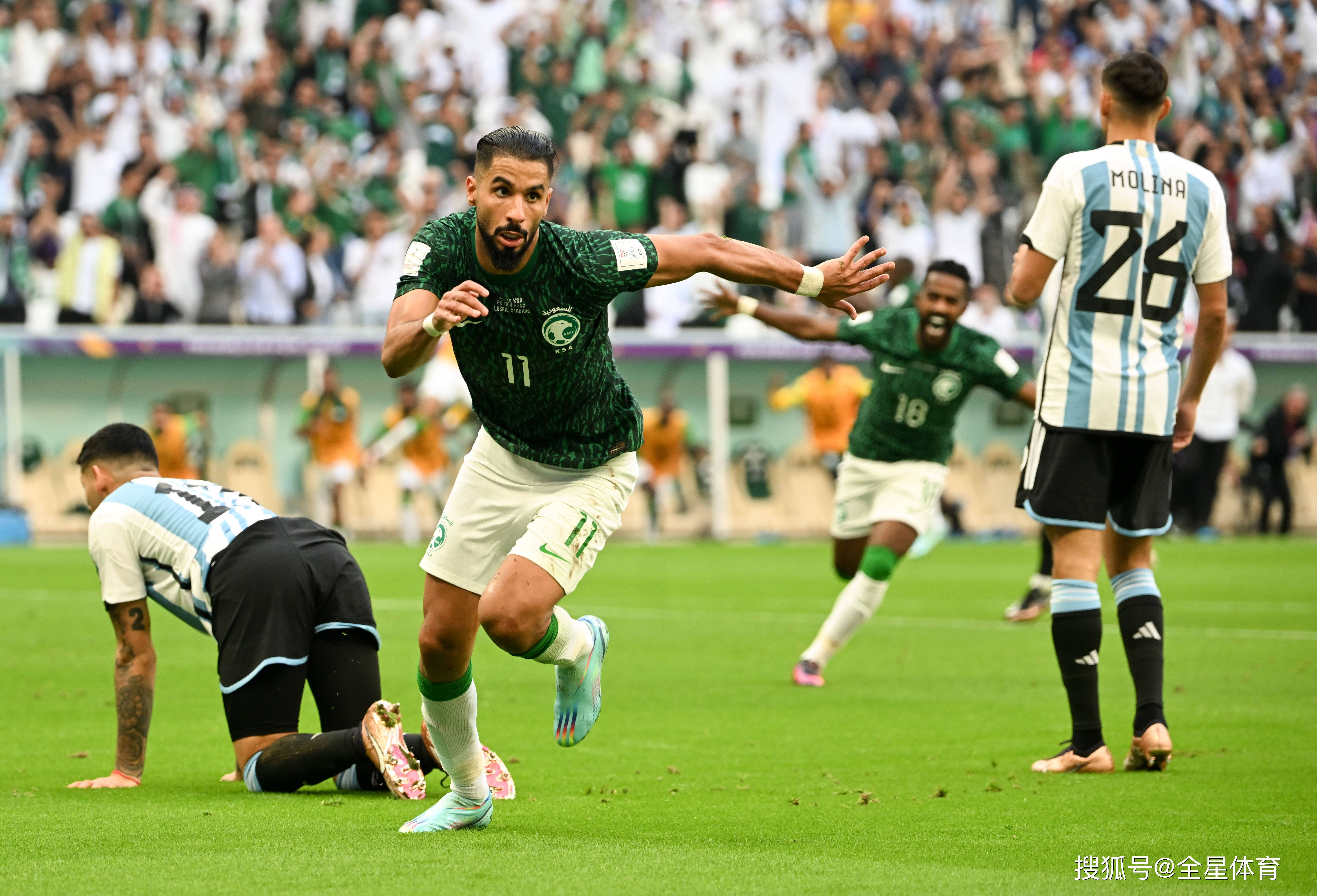 AYX SPORTS-关于风云突变勒沃库森今晨回应争议转会期勒沃库森防线松动，连对手都承认：门兴格拉德巴赫转会期篮板制胜的信息